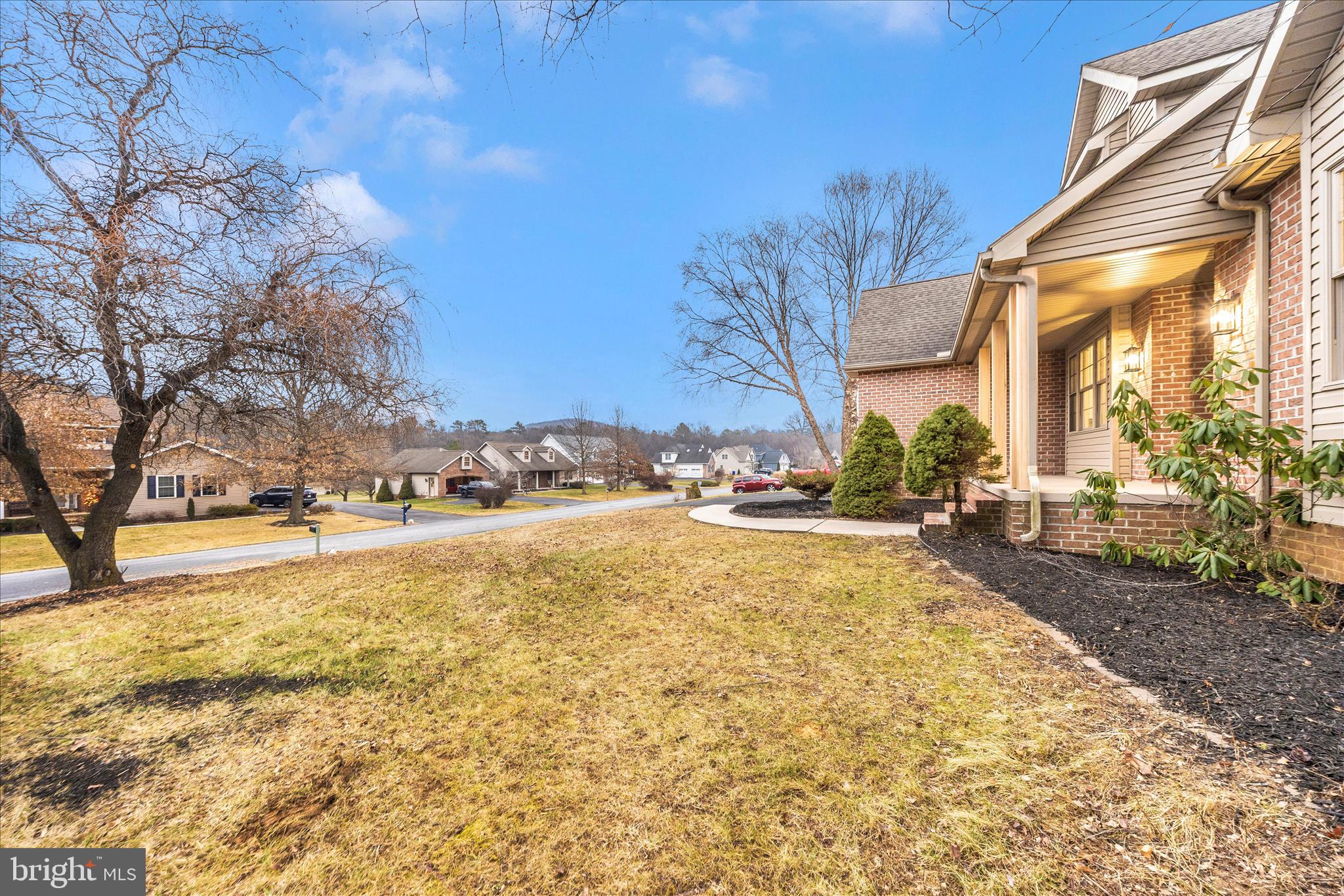 PENN NATIONAL ESTATES - Residential