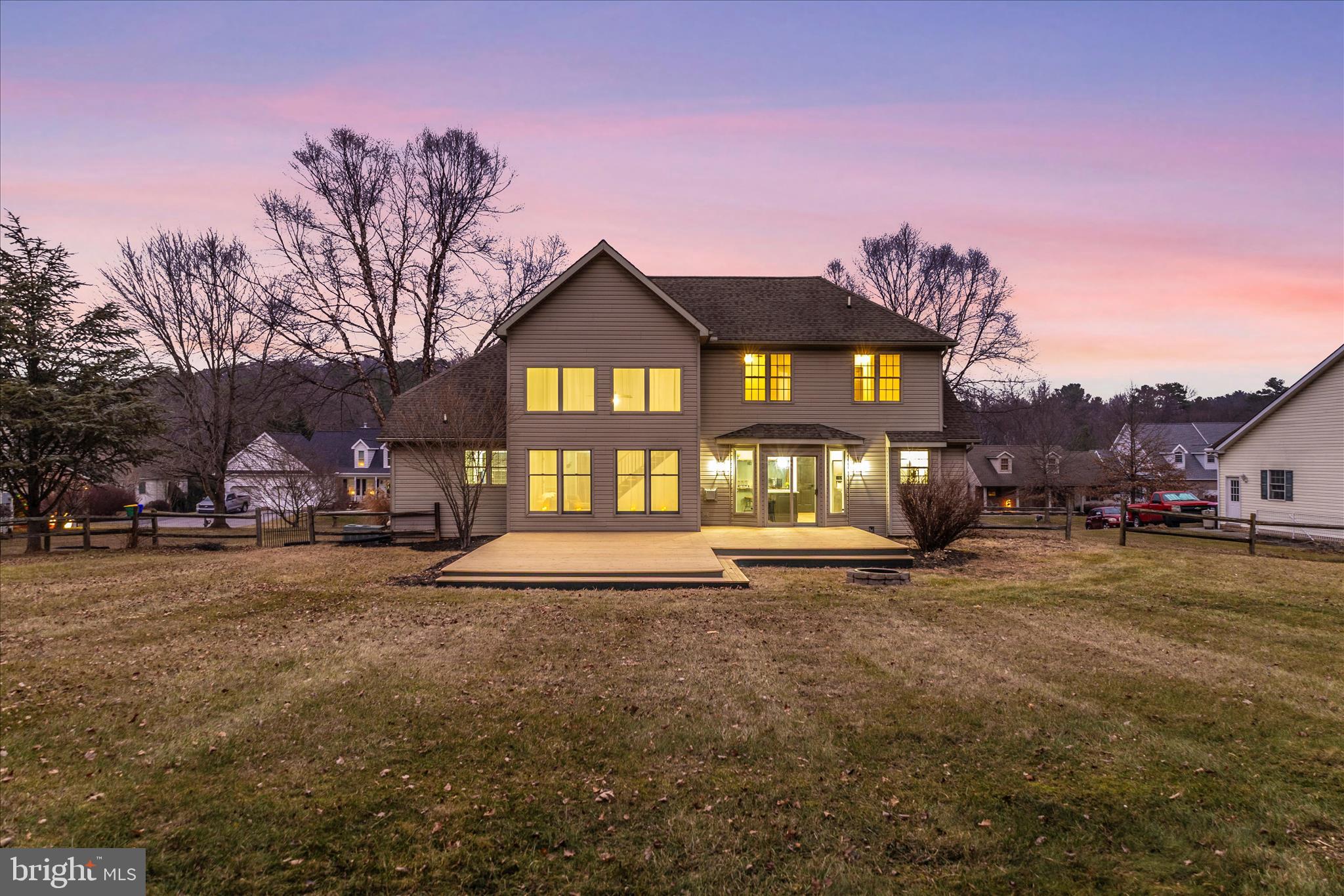 PENN NATIONAL ESTATES - Residential