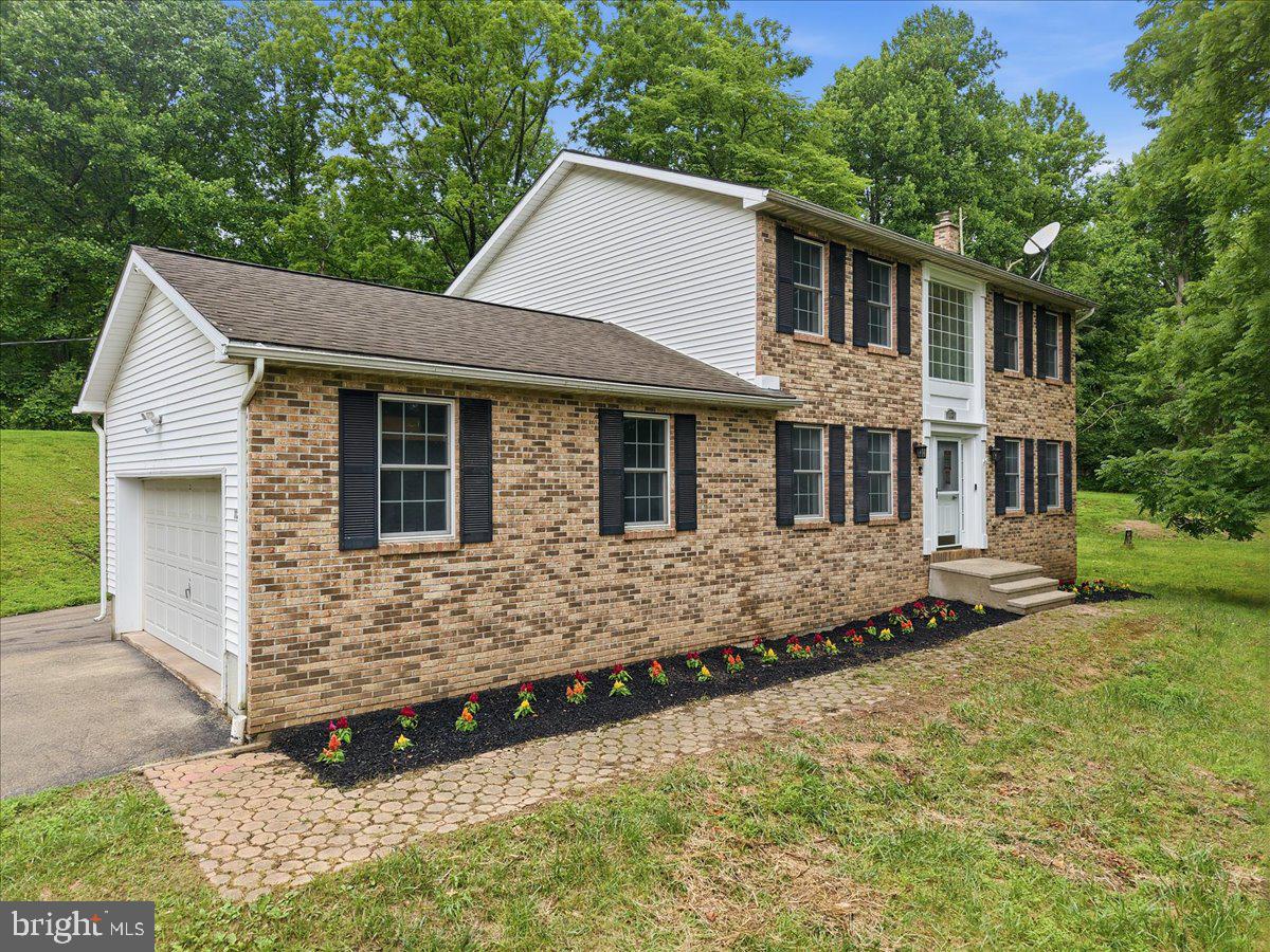 112 RED CHERRY LANE