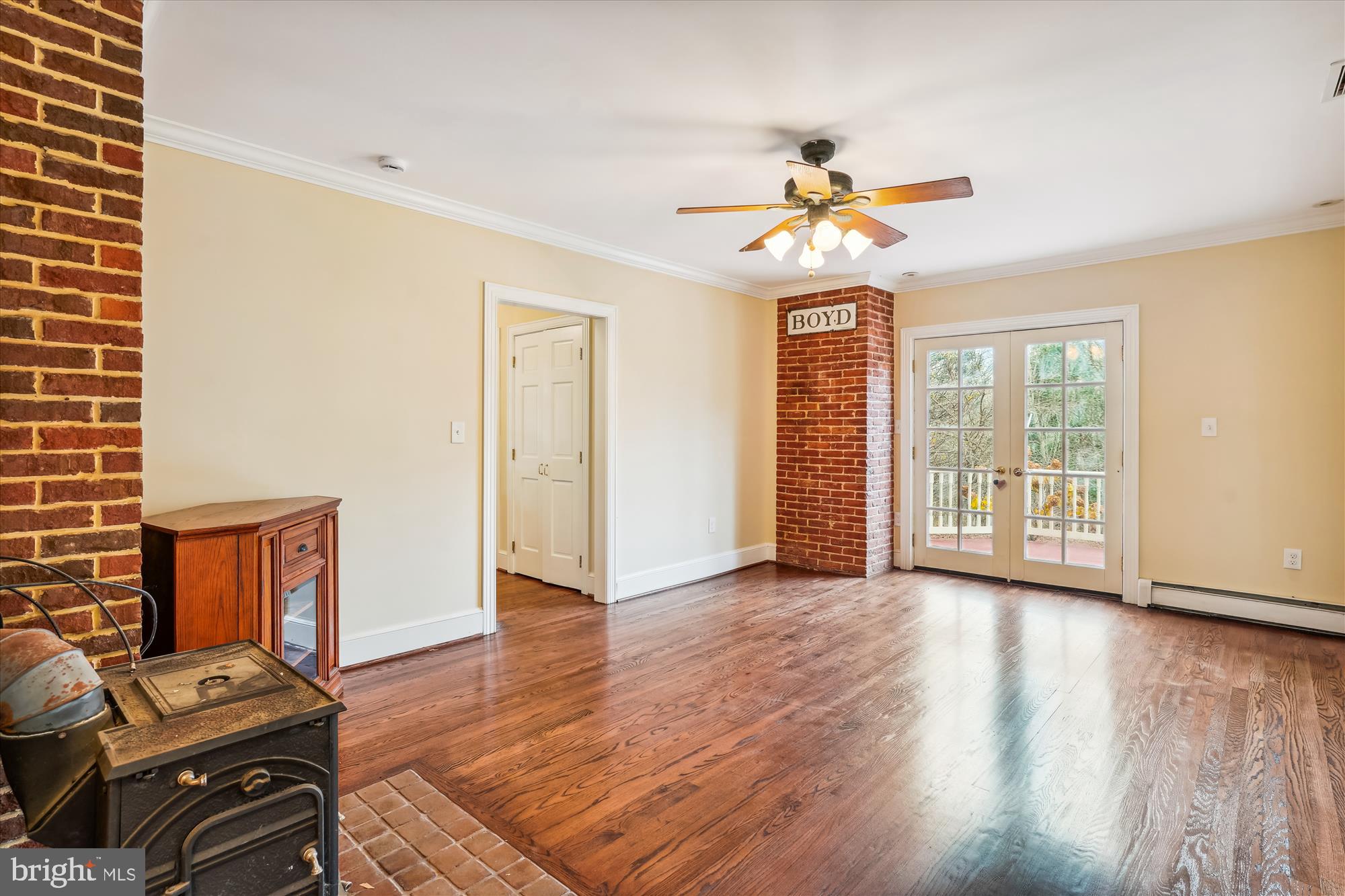 BARNESVILLE OUTSIDE - Residential