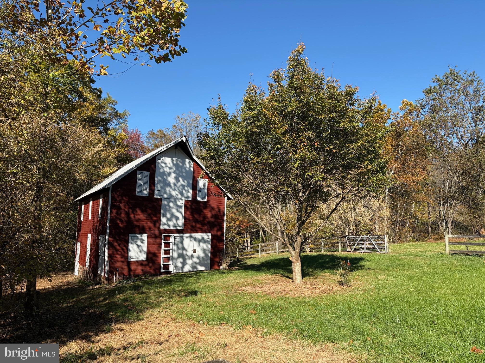 BARNESVILLE OUTSIDE - Residential