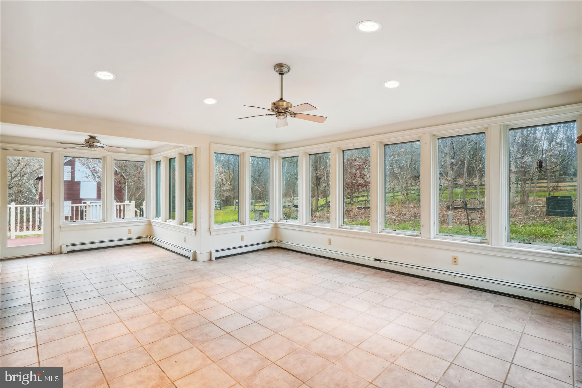 BARNESVILLE OUTSIDE - Residential