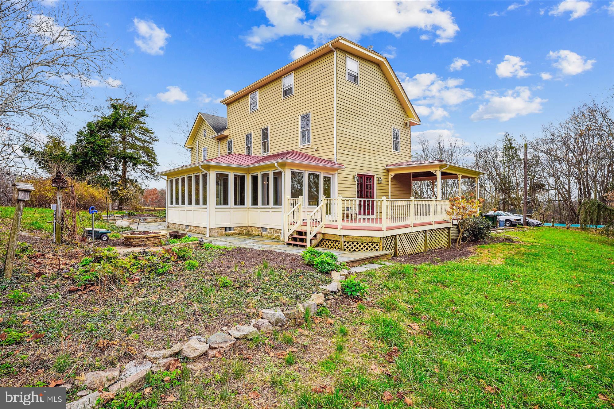 BARNESVILLE OUTSIDE - Residential