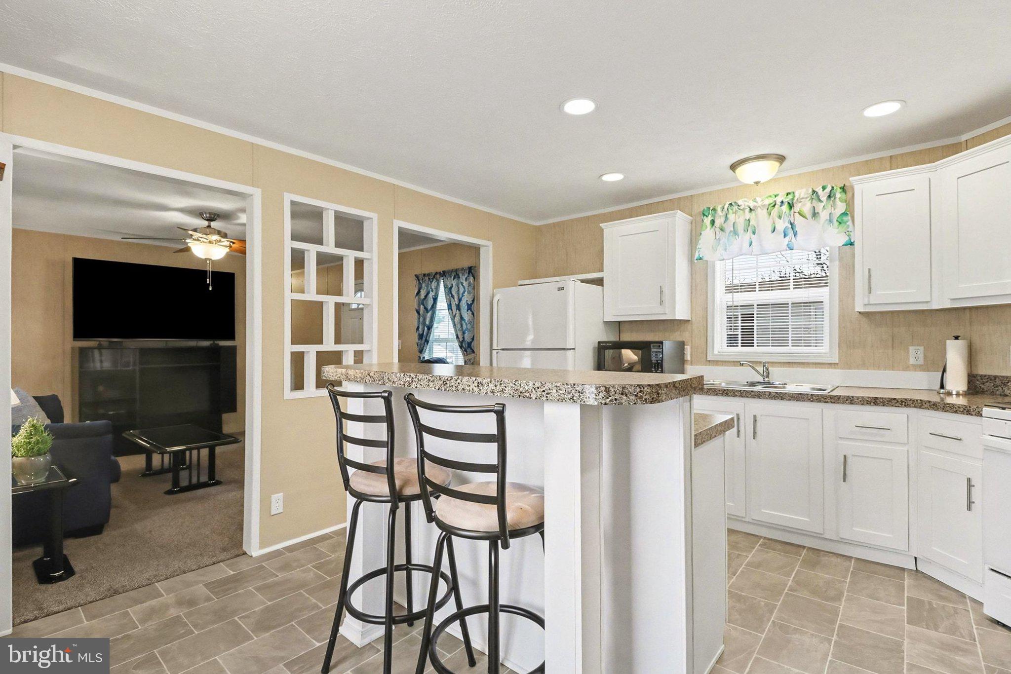 REGENCY SOUTH - Residential