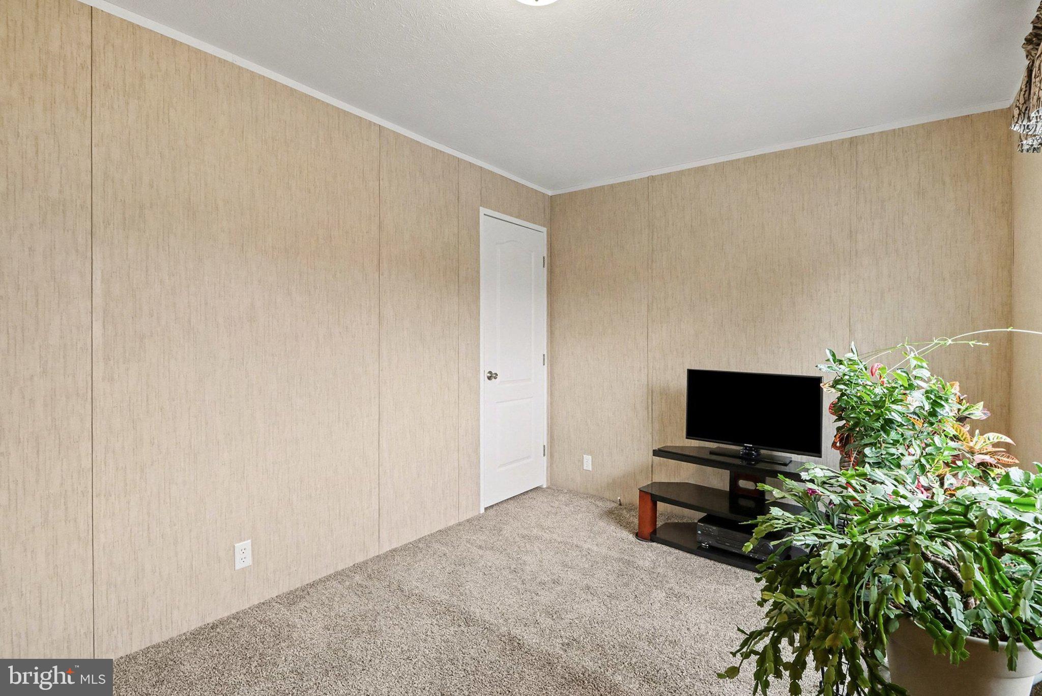 REGENCY SOUTH - Residential