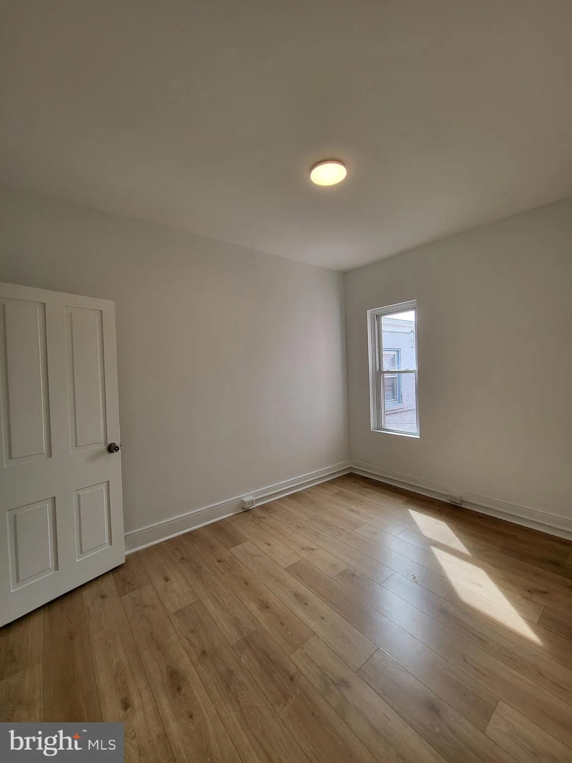 Reading, Pennsylvania 19601, United States, 4 Bedrooms Bedrooms, ,2 BathroomsBathrooms,Residential,Active,221662