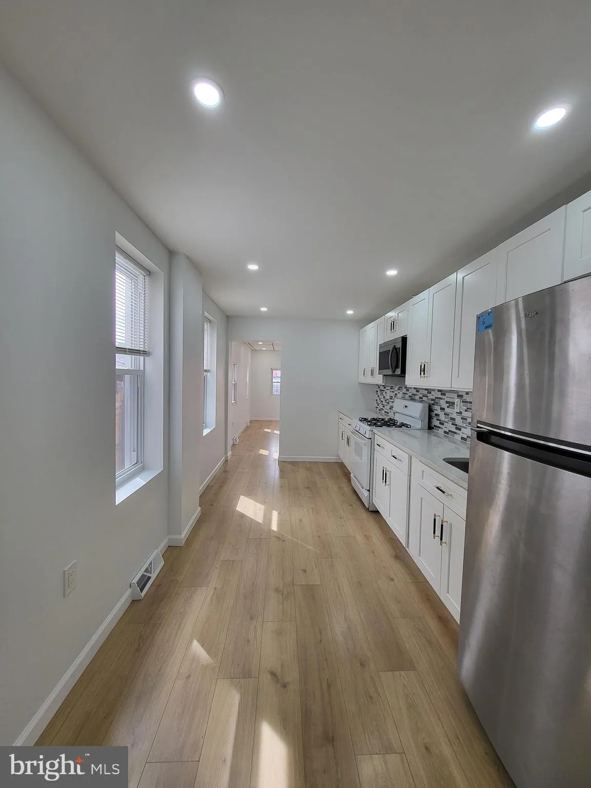 Reading, Pennsylvania 19601, United States, 4 Bedrooms Bedrooms, ,2 BathroomsBathrooms,Residential,Active,221662