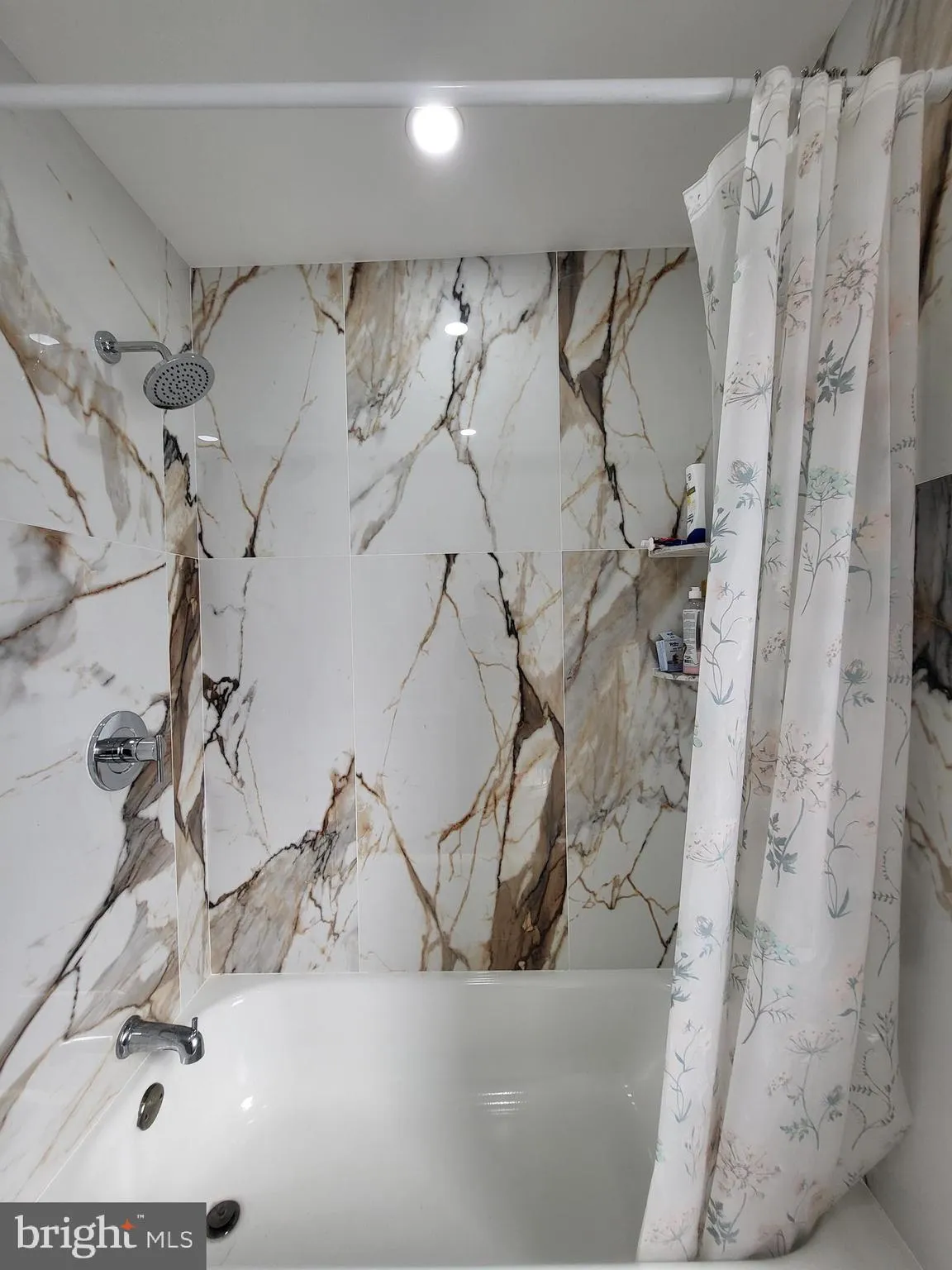 Reading, Pennsylvania 19601, United States, 4 Bedrooms Bedrooms, ,2 BathroomsBathrooms,Residential,Active,221662