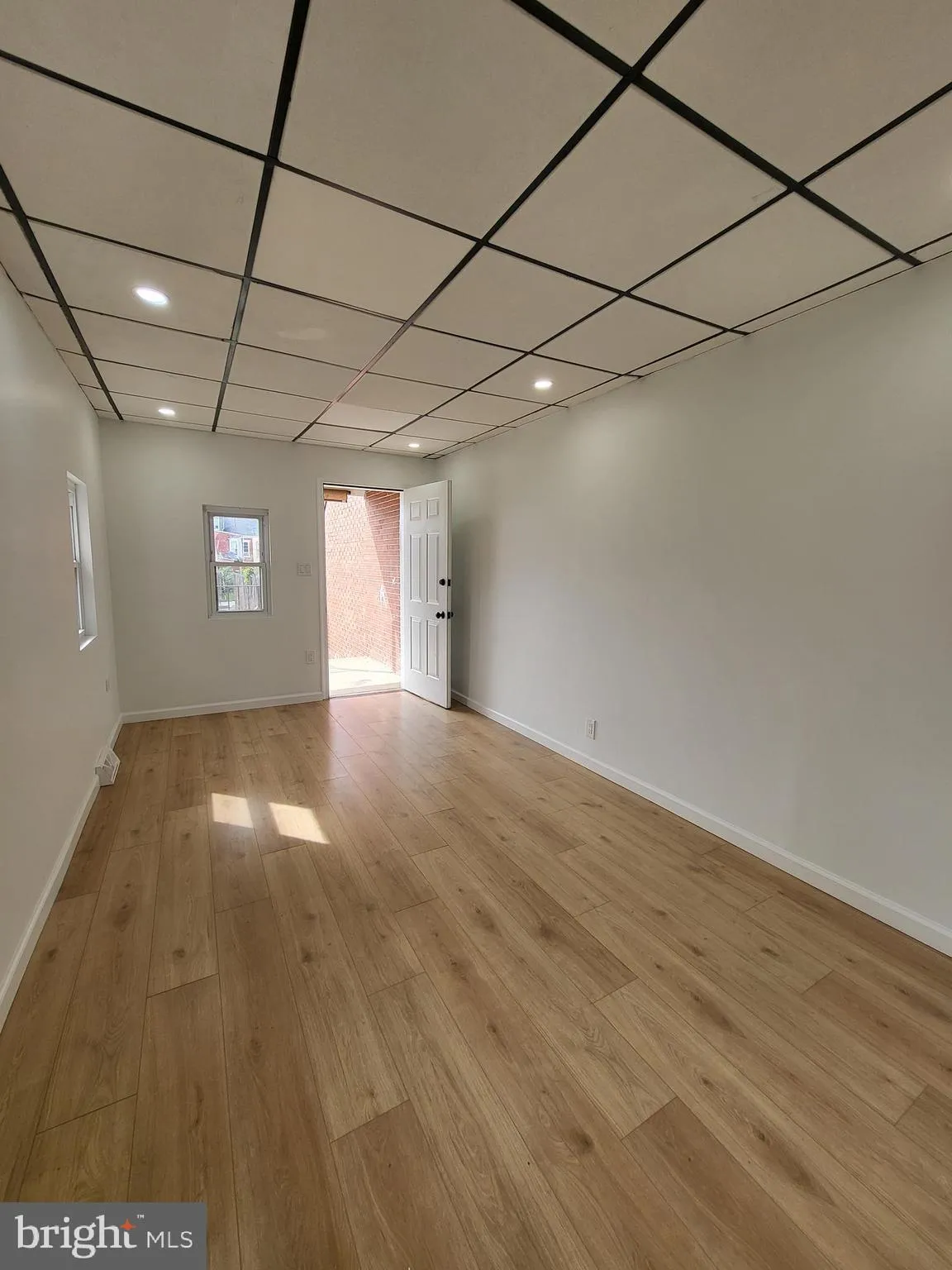 Reading, Pennsylvania 19601, United States, 4 Bedrooms Bedrooms, ,2 BathroomsBathrooms,Residential,Active,221662