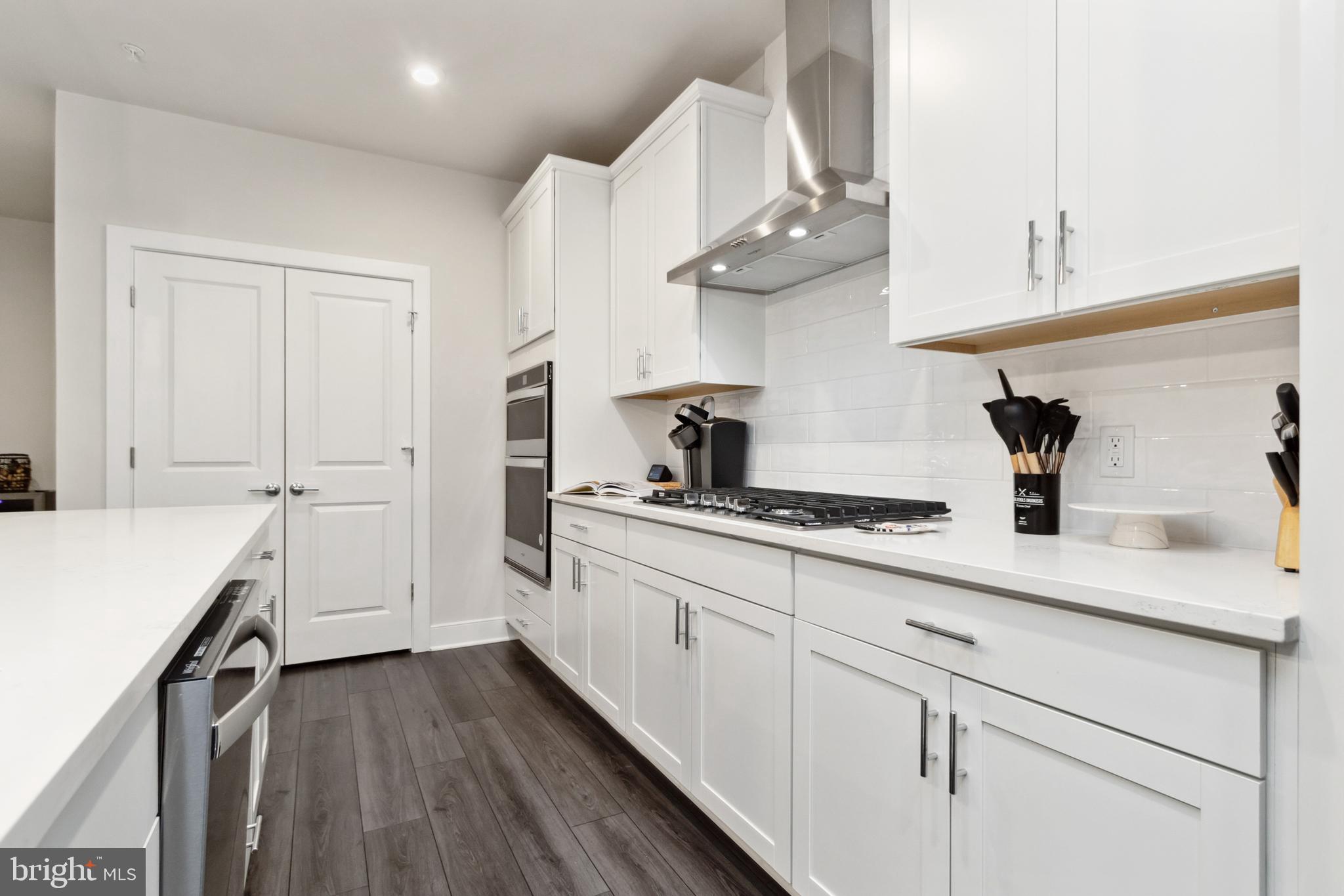 THE FLATS AT NATIONAL HARBOR - Residential Lease