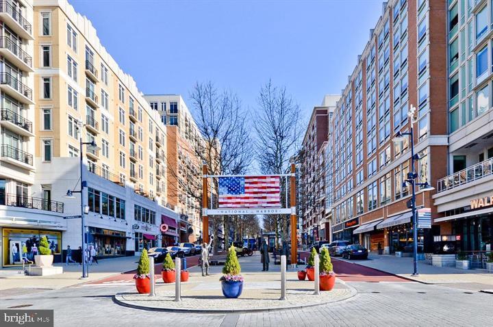 THE FLATS AT NATIONAL HARBOR - Residential Lease