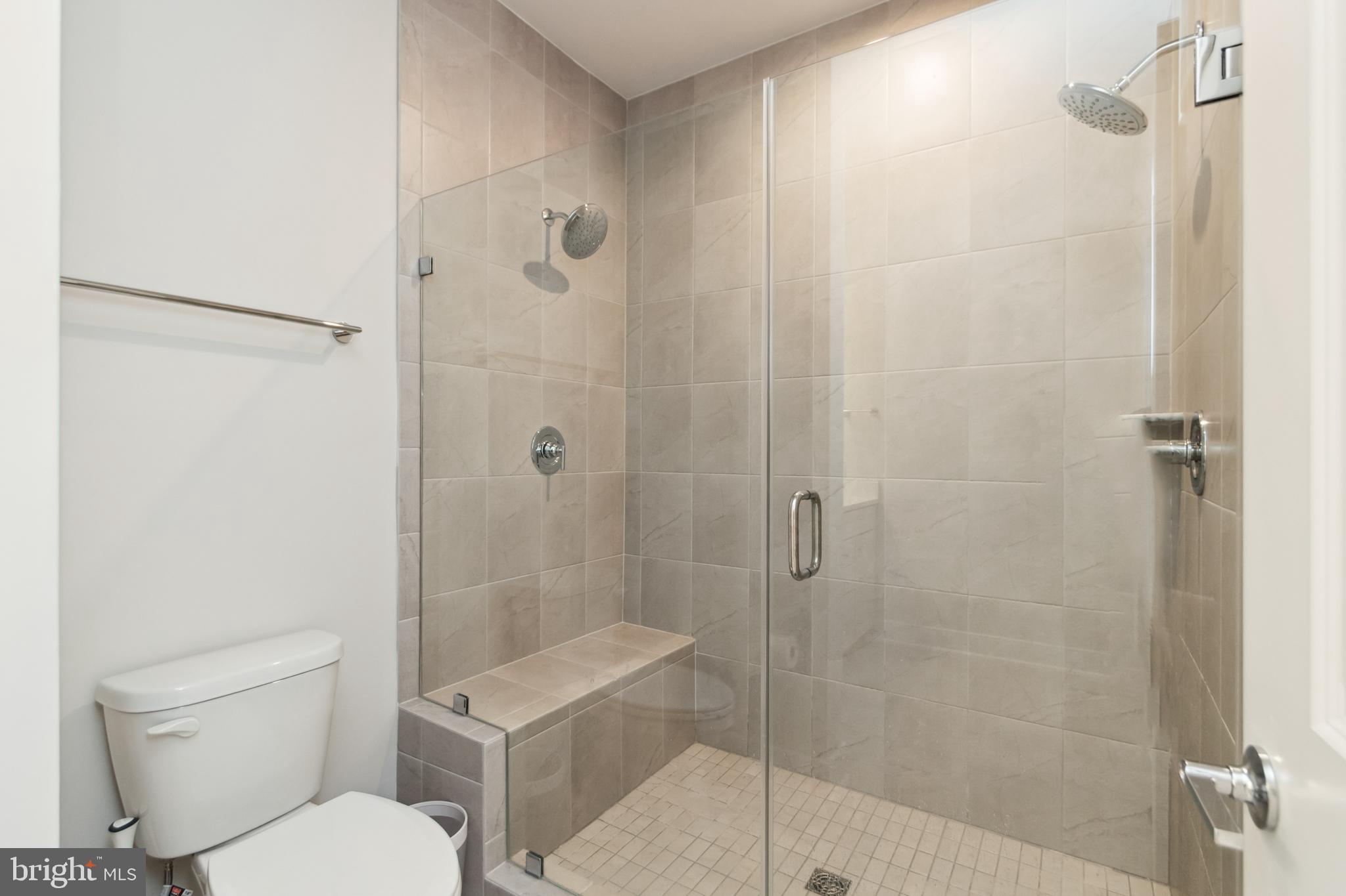 THE FLATS AT NATIONAL HARBOR - Residential Lease