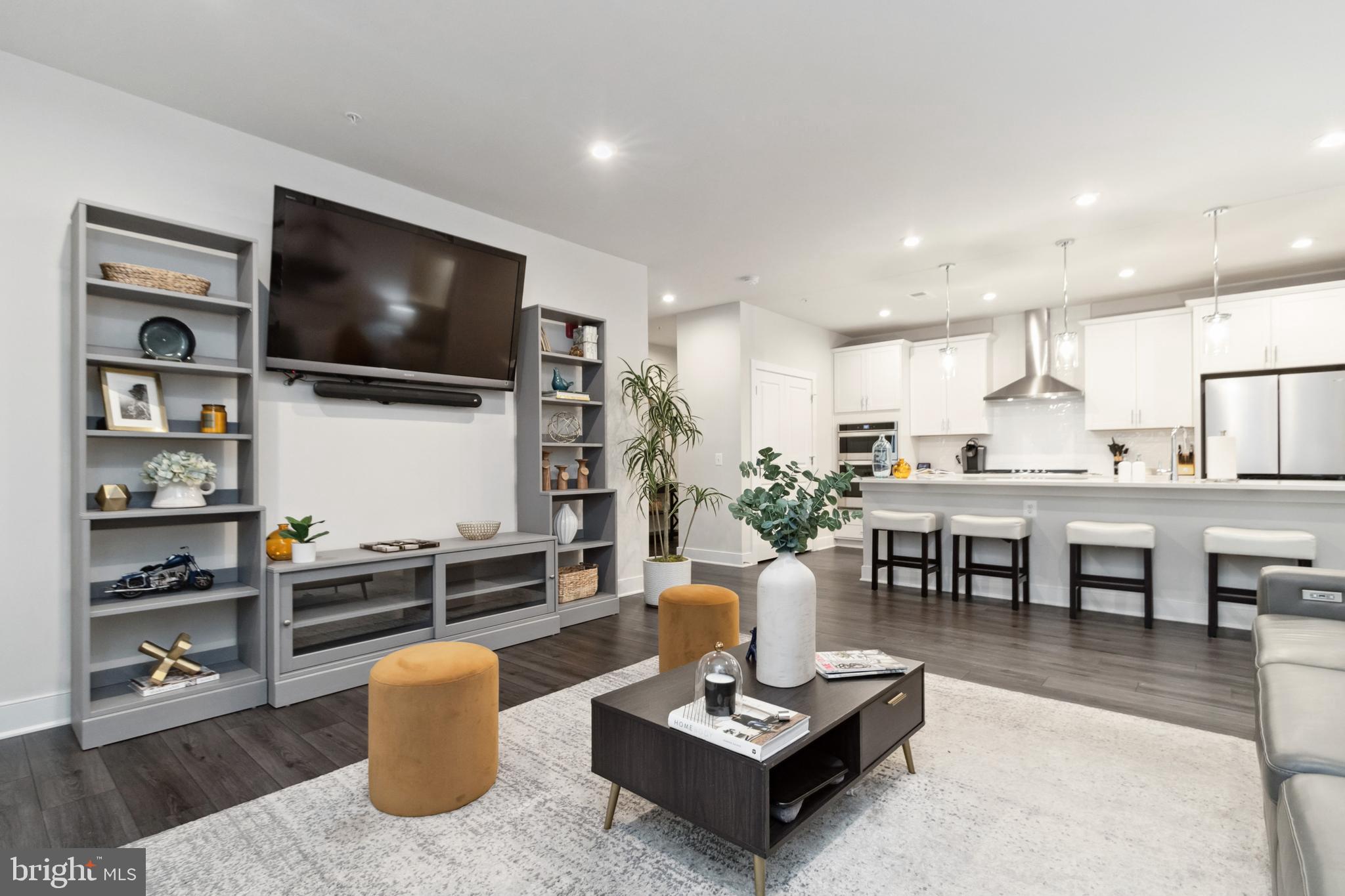 THE FLATS AT NATIONAL HARBOR - Residential Lease