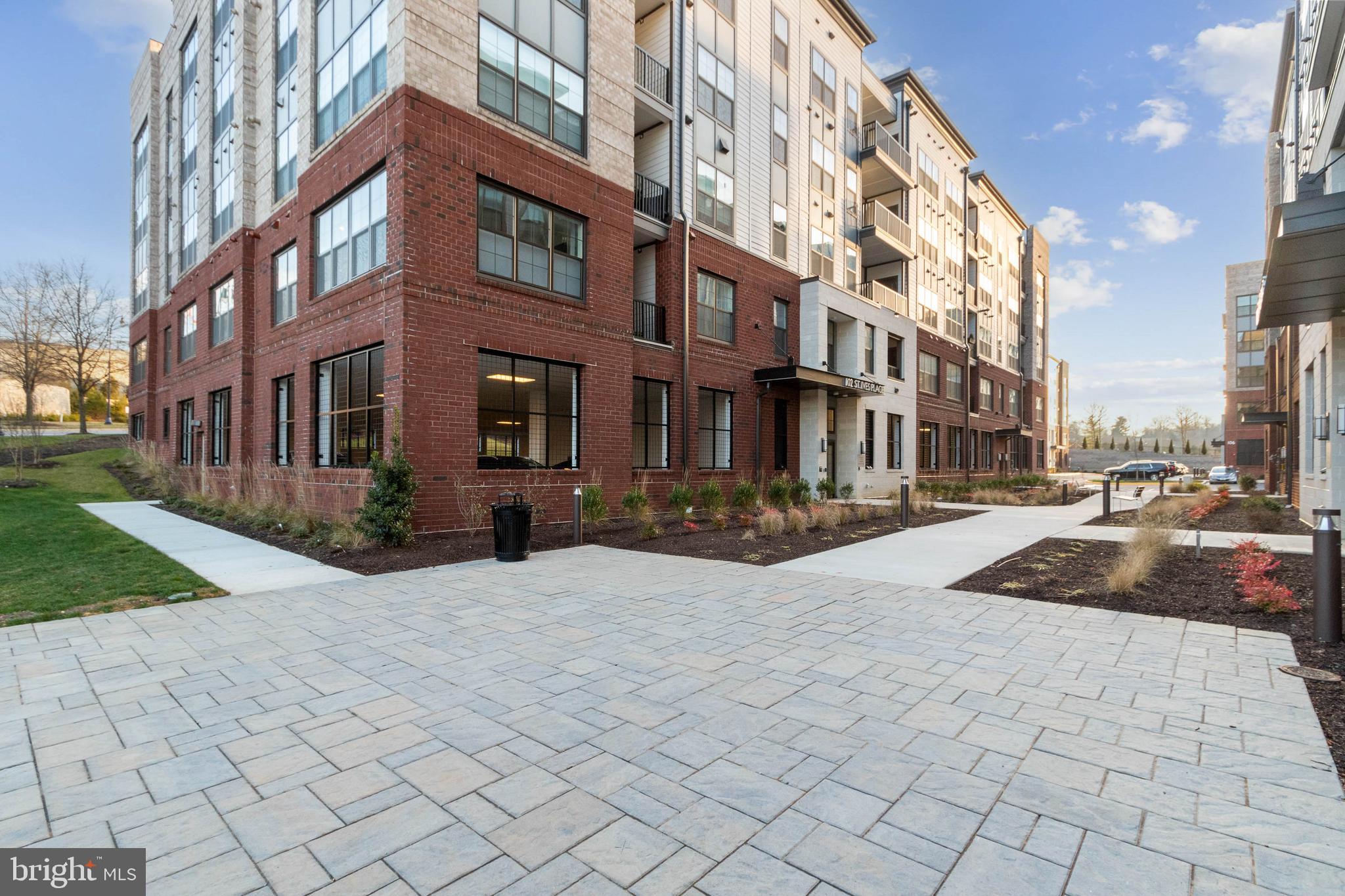 THE FLATS AT NATIONAL HARBOR - Residential Lease