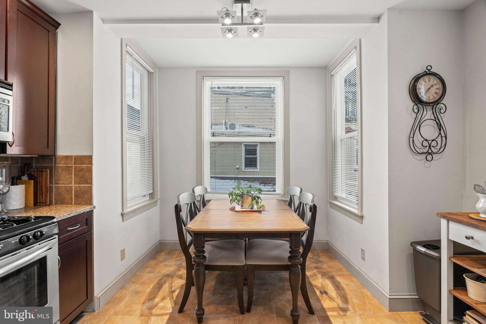 SPRING GARDEN - Residential