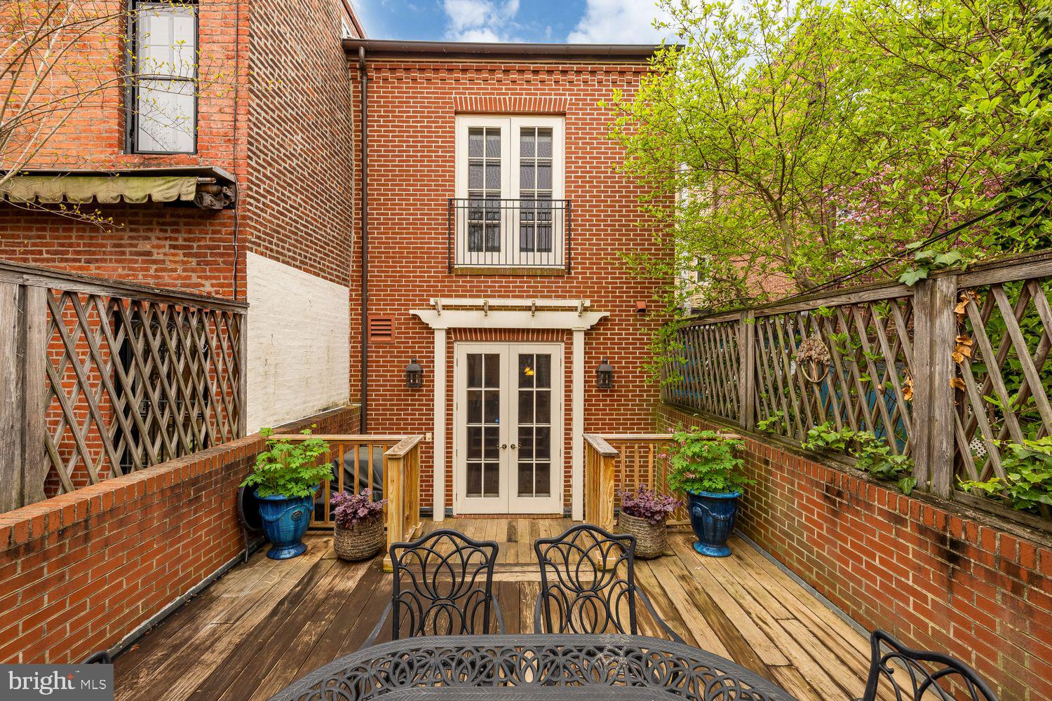 DUPONT CIRCLE - Residential