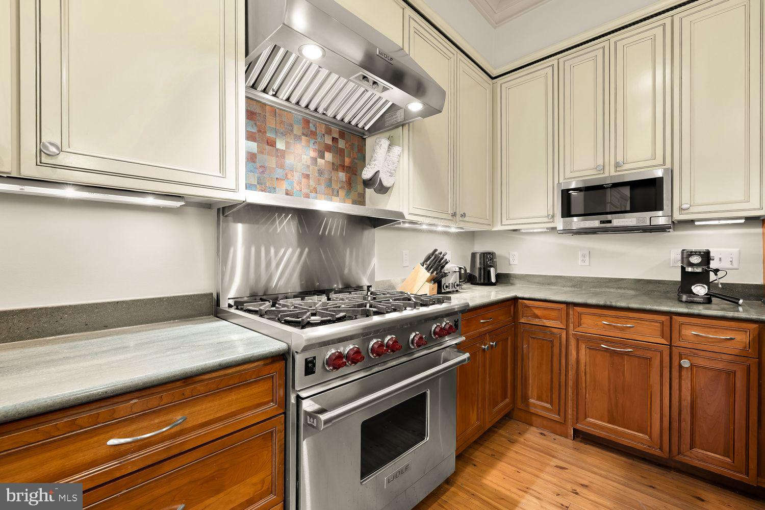 DUPONT CIRCLE - Residential