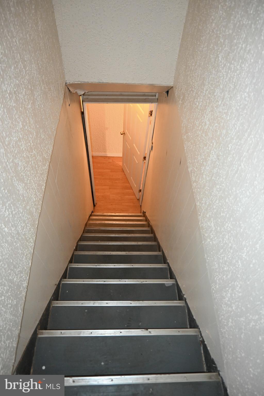 EAST KENSINGTON - Residential