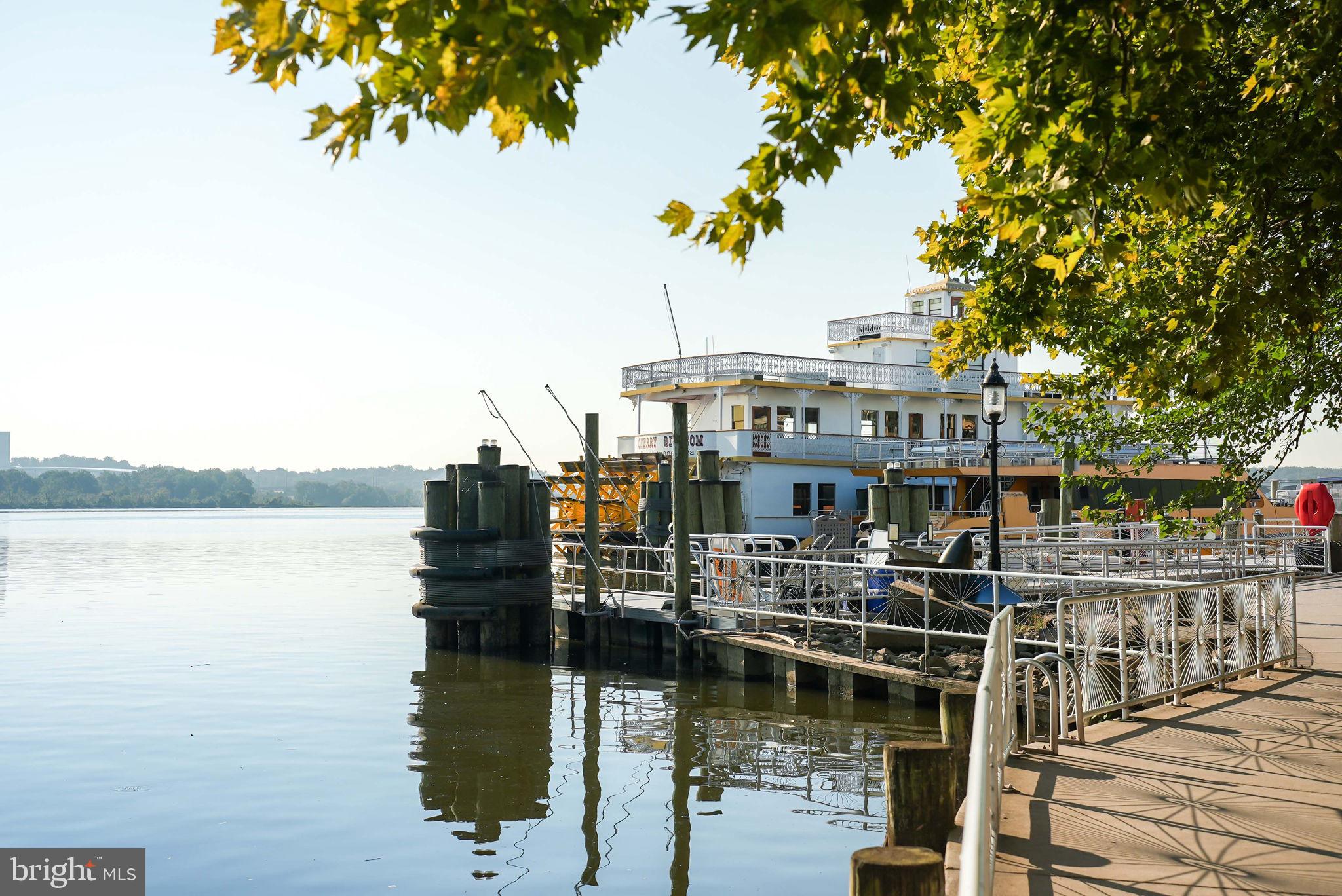 POMMANDER WALK - Residential