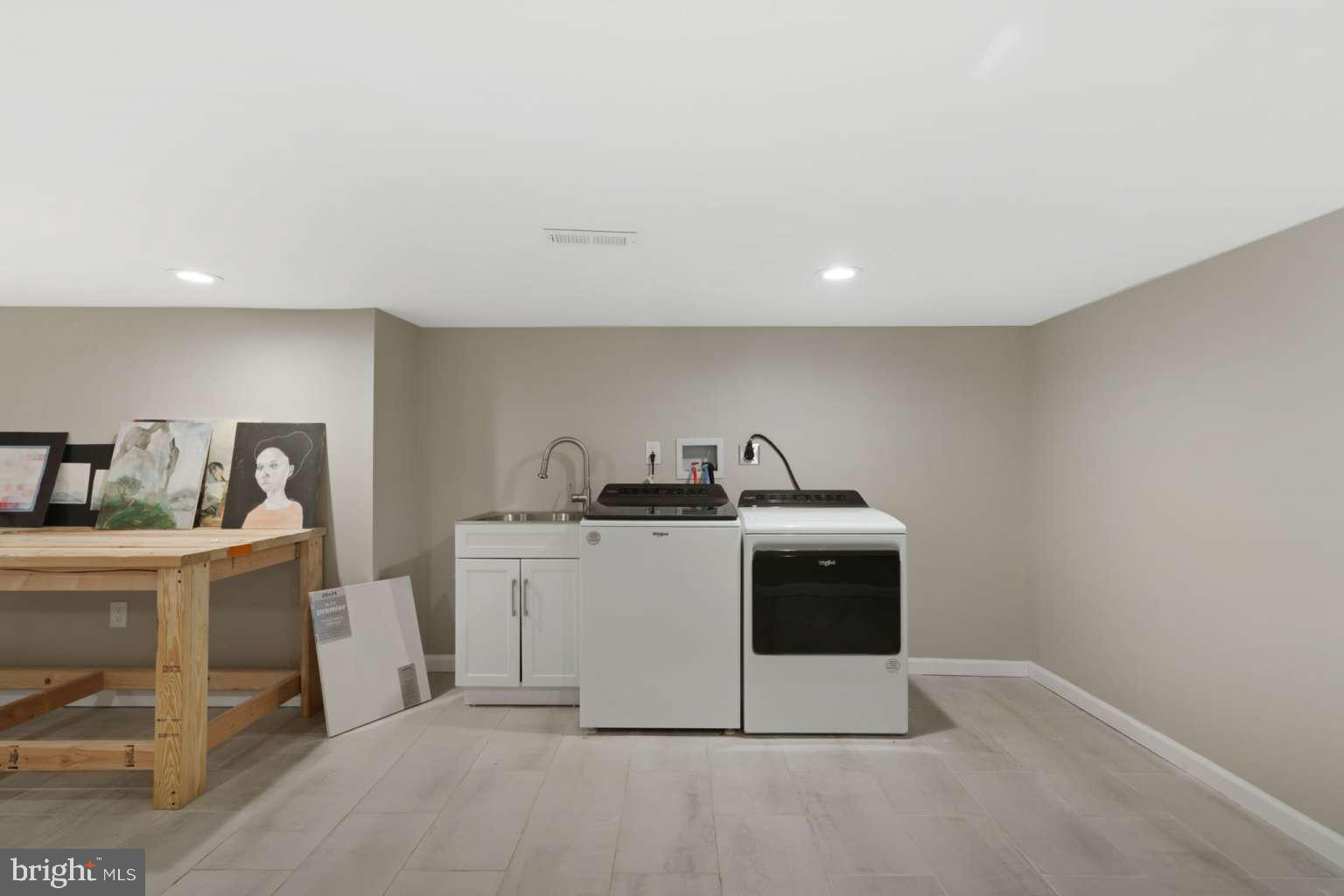 OAKMONT - Residential