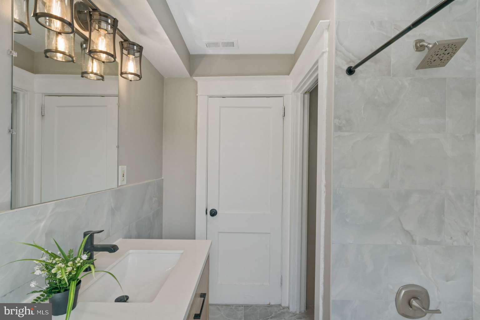 OAKMONT - Residential