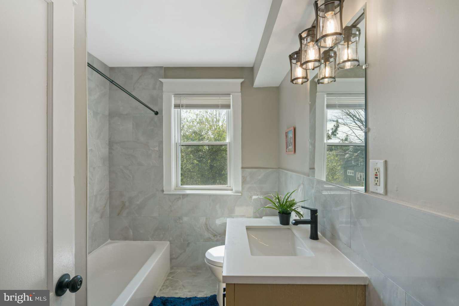 OAKMONT - Residential