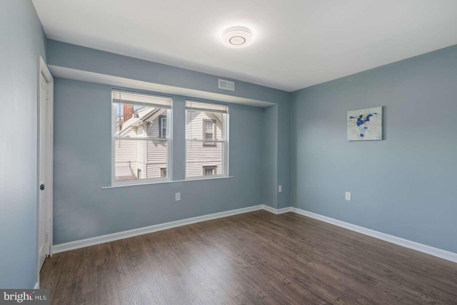 OAKMONT - Residential