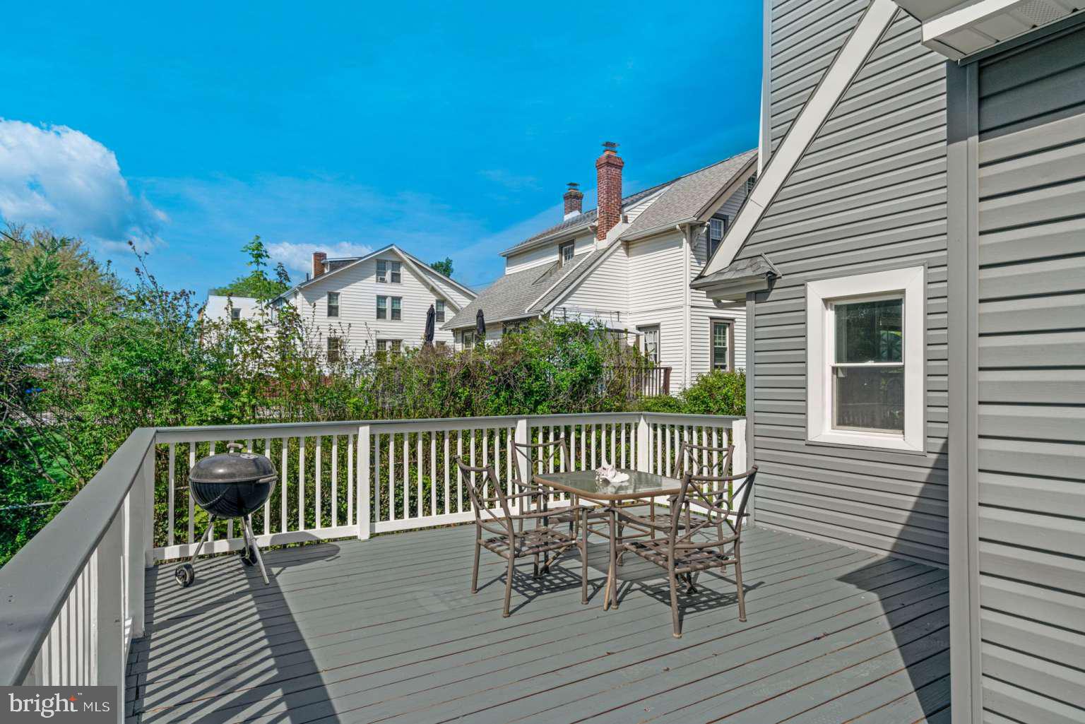 OAKMONT - Residential