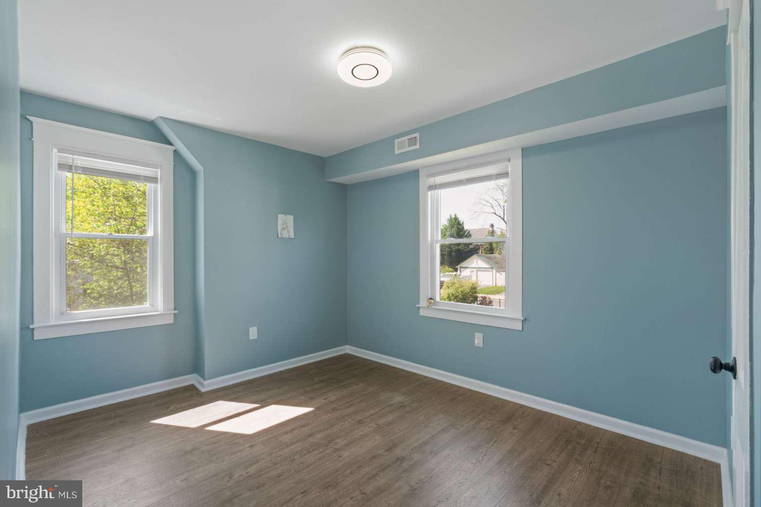 OAKMONT - Residential