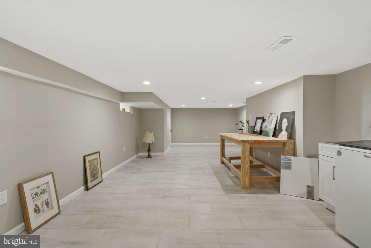 OAKMONT - Residential