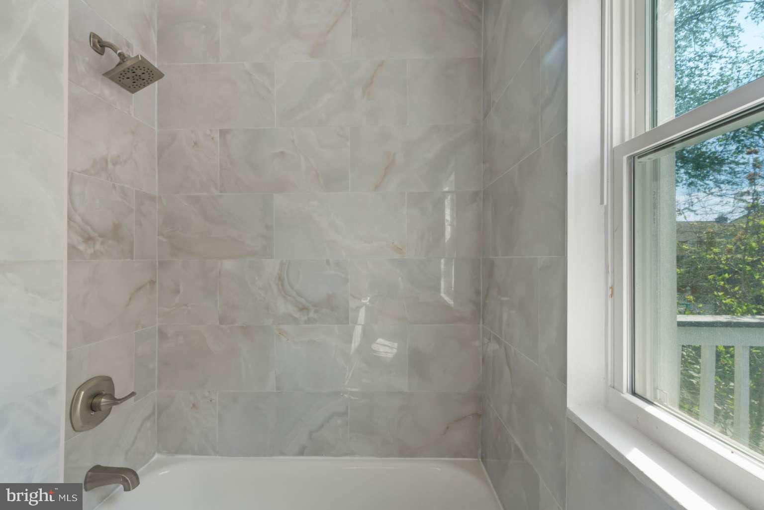 OAKMONT - Residential