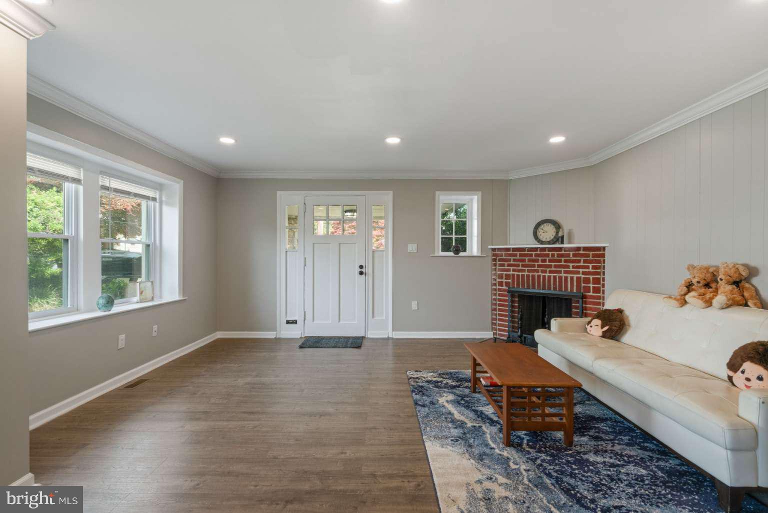 OAKMONT - Residential