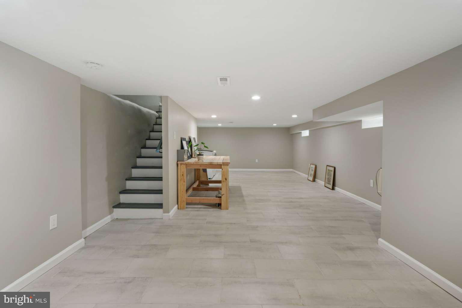 OAKMONT - Residential