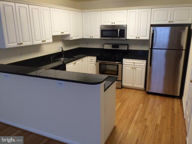 CARRIAGE PARK - Residential Lease