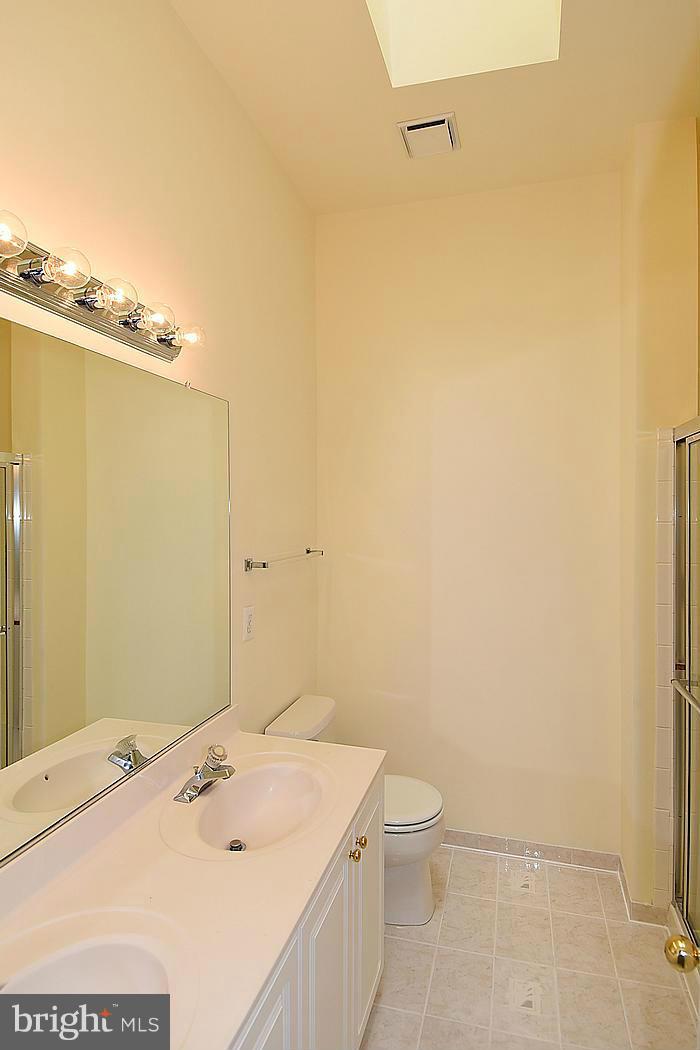 CARRIAGE PARK - Residential Lease