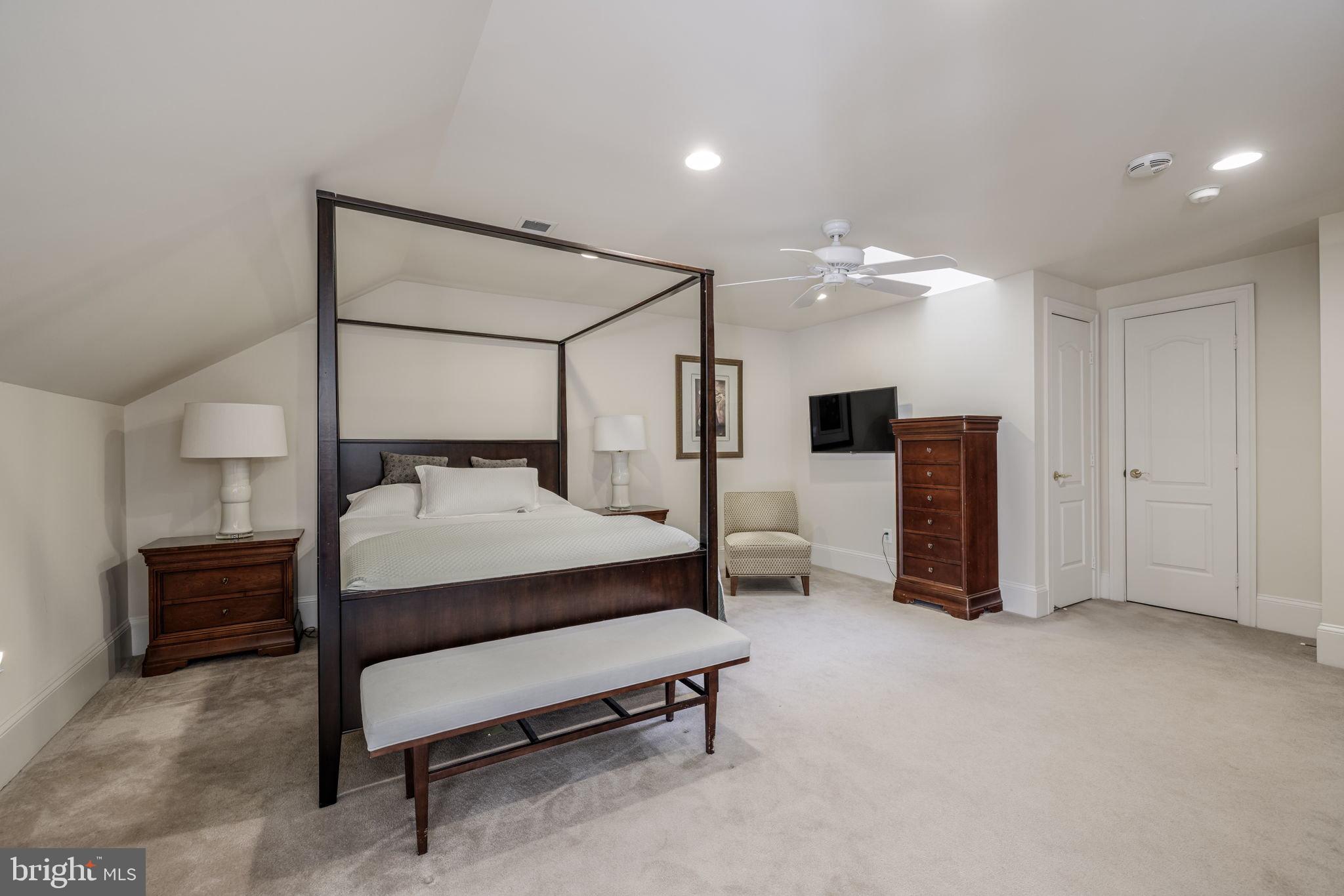 EVANS FARM - Residential