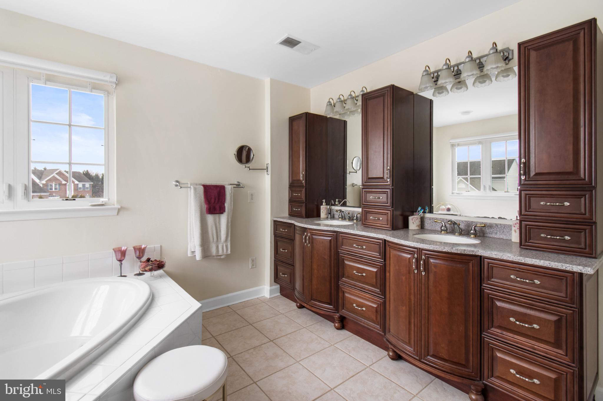 CANTWELL RIDGE - Residential