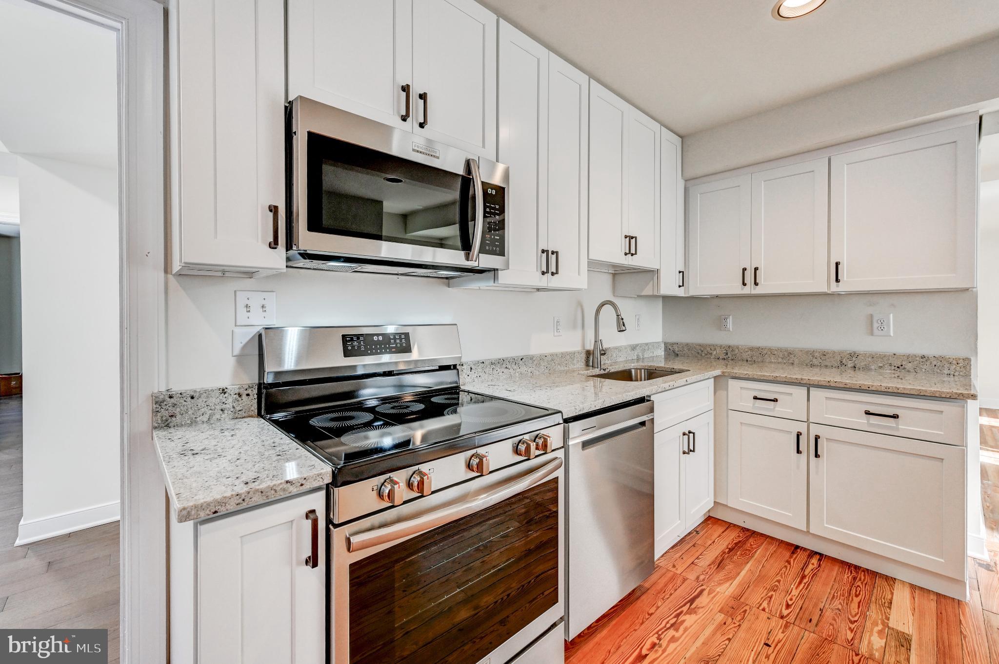 OELLA - Residential Lease