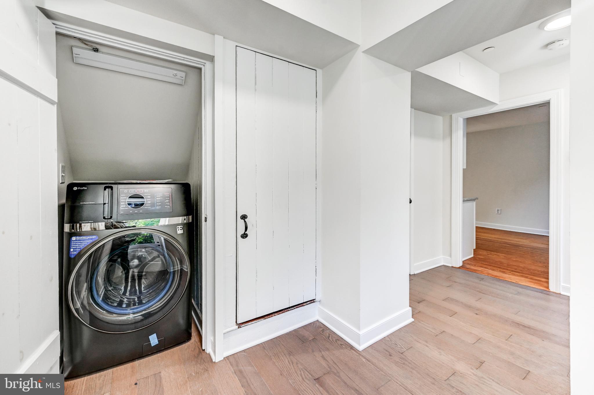 OELLA - Residential Lease