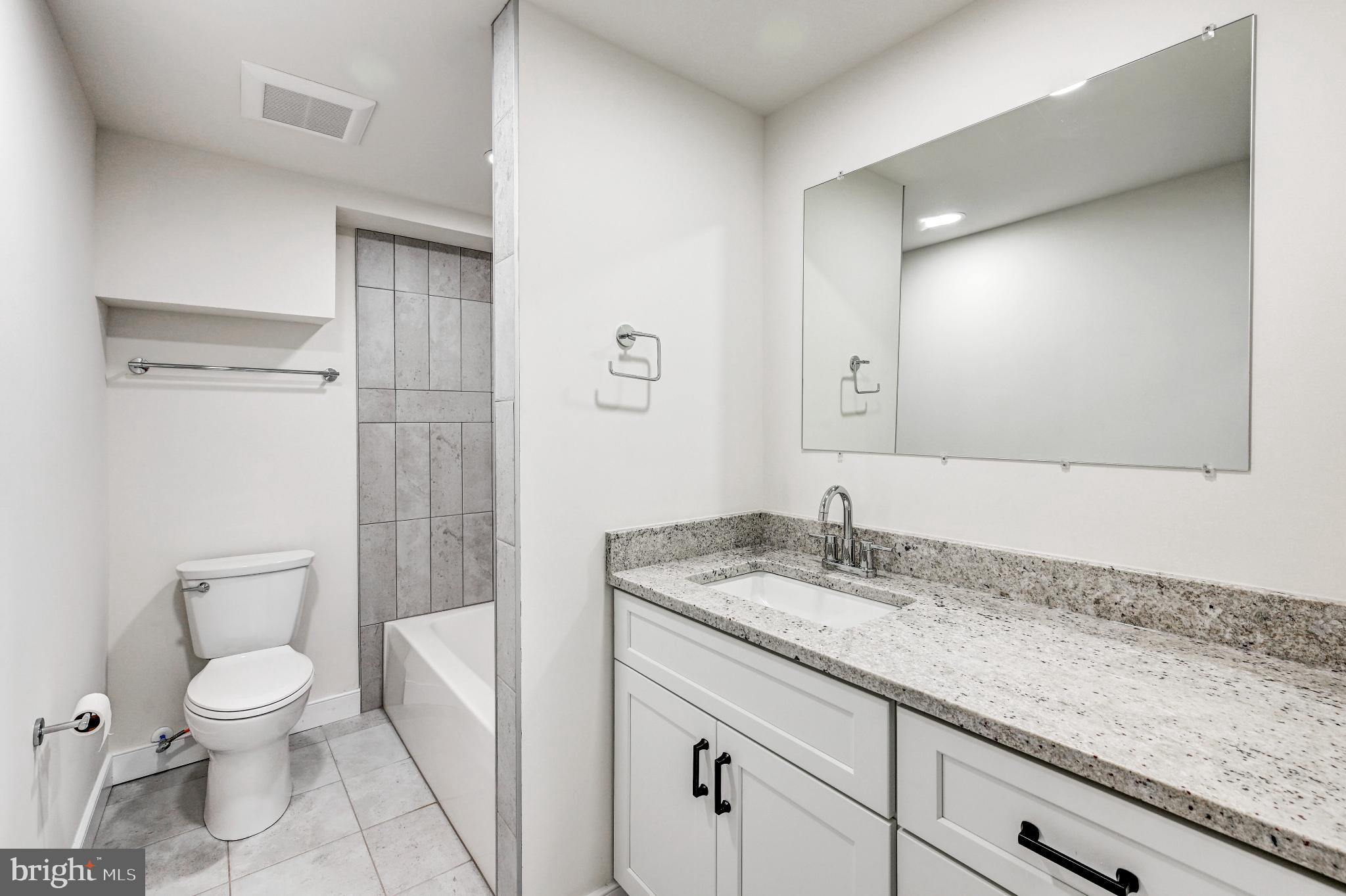 OELLA - Residential Lease