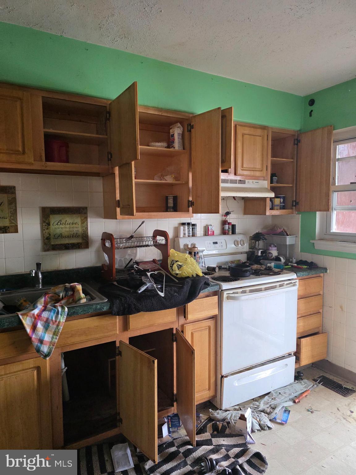 301 ENDSLEIGH AVENUE