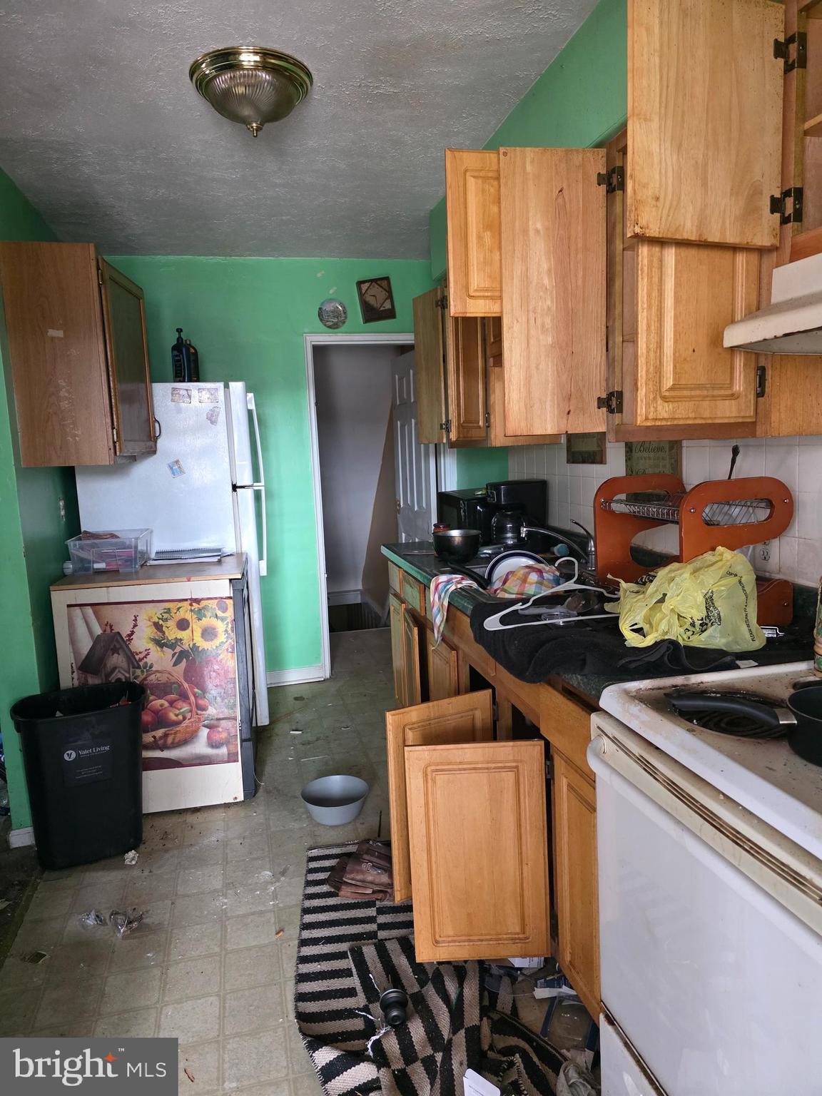 301 ENDSLEIGH AVENUE