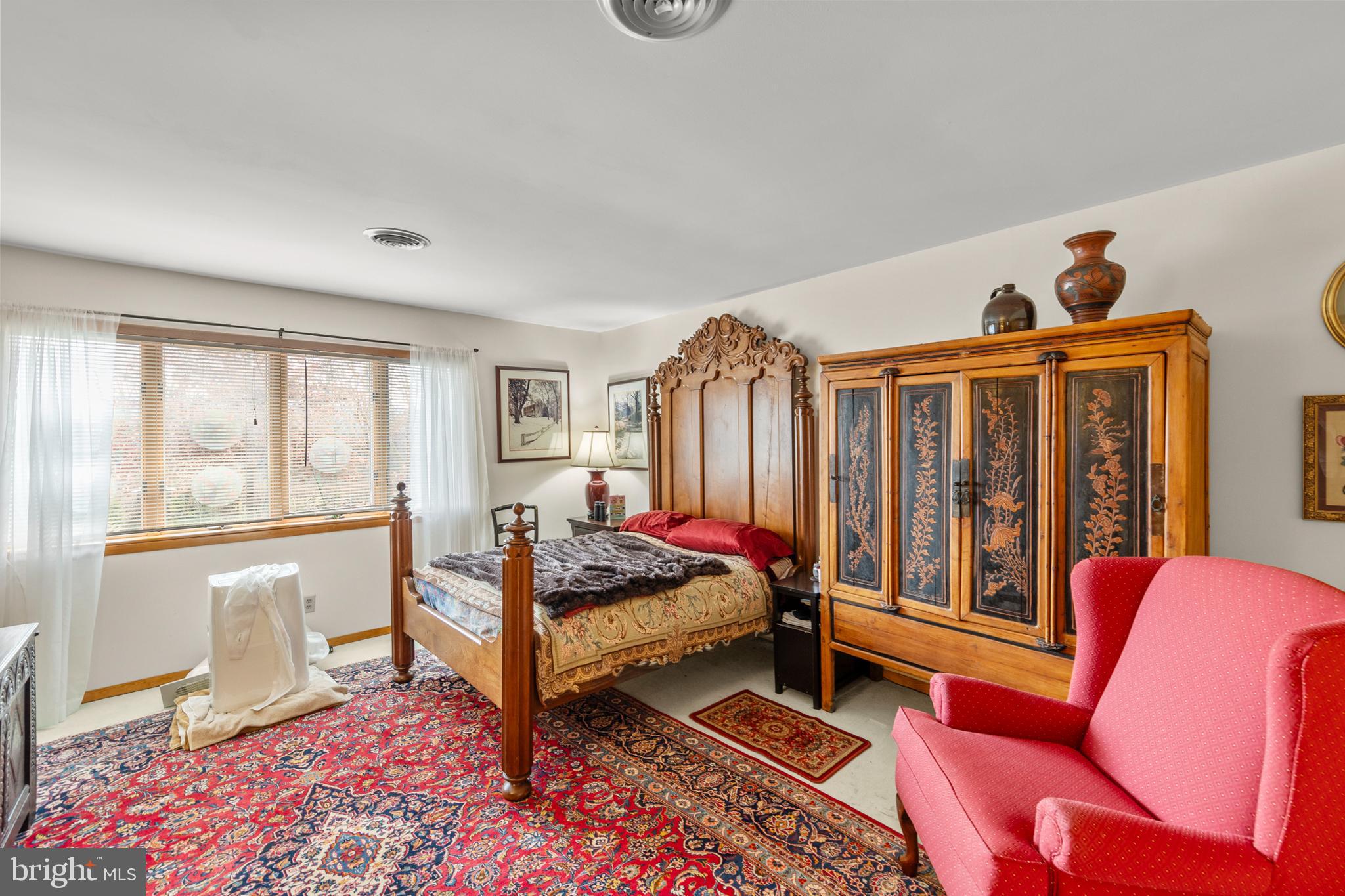 RUNNYMEDE - Residential