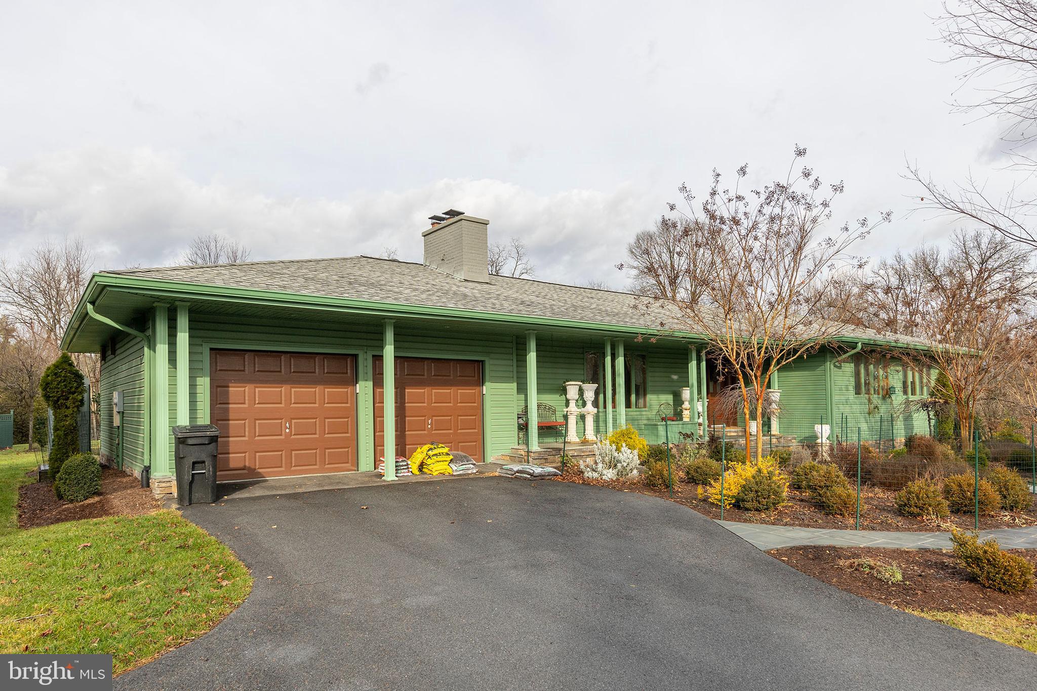 RUNNYMEDE - Residential