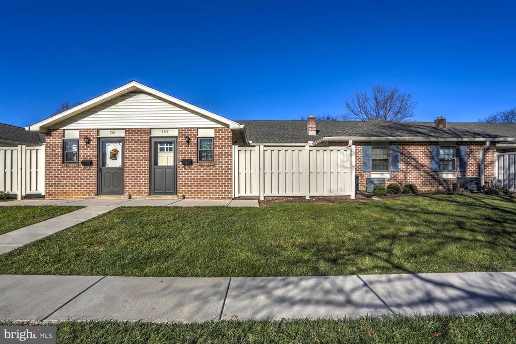 Photo of 153 VALLEYBROOK DR, LANCASTER, PA 17601 (MLS # PALA2027828)