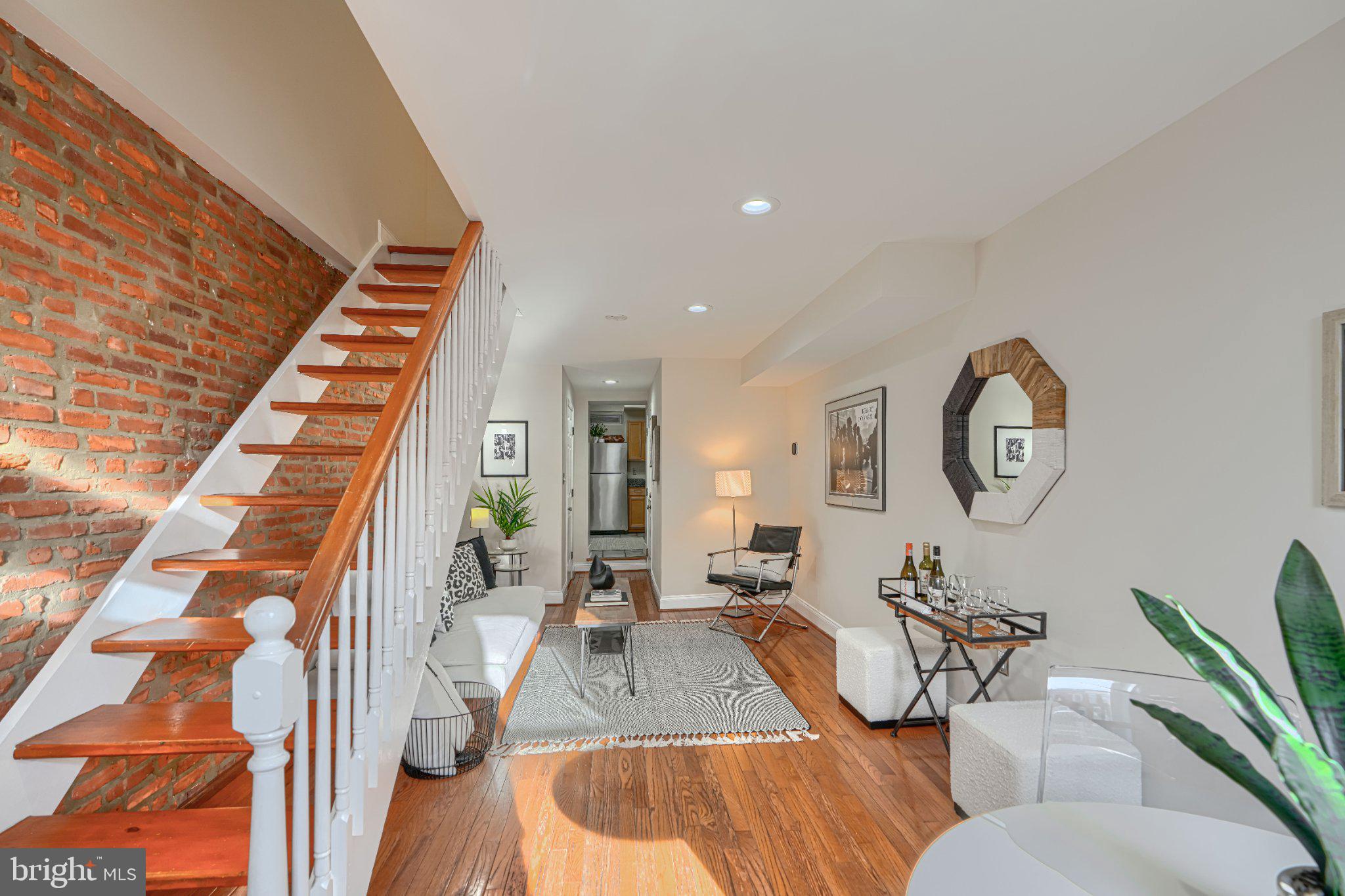 1013 S HIGHLAND