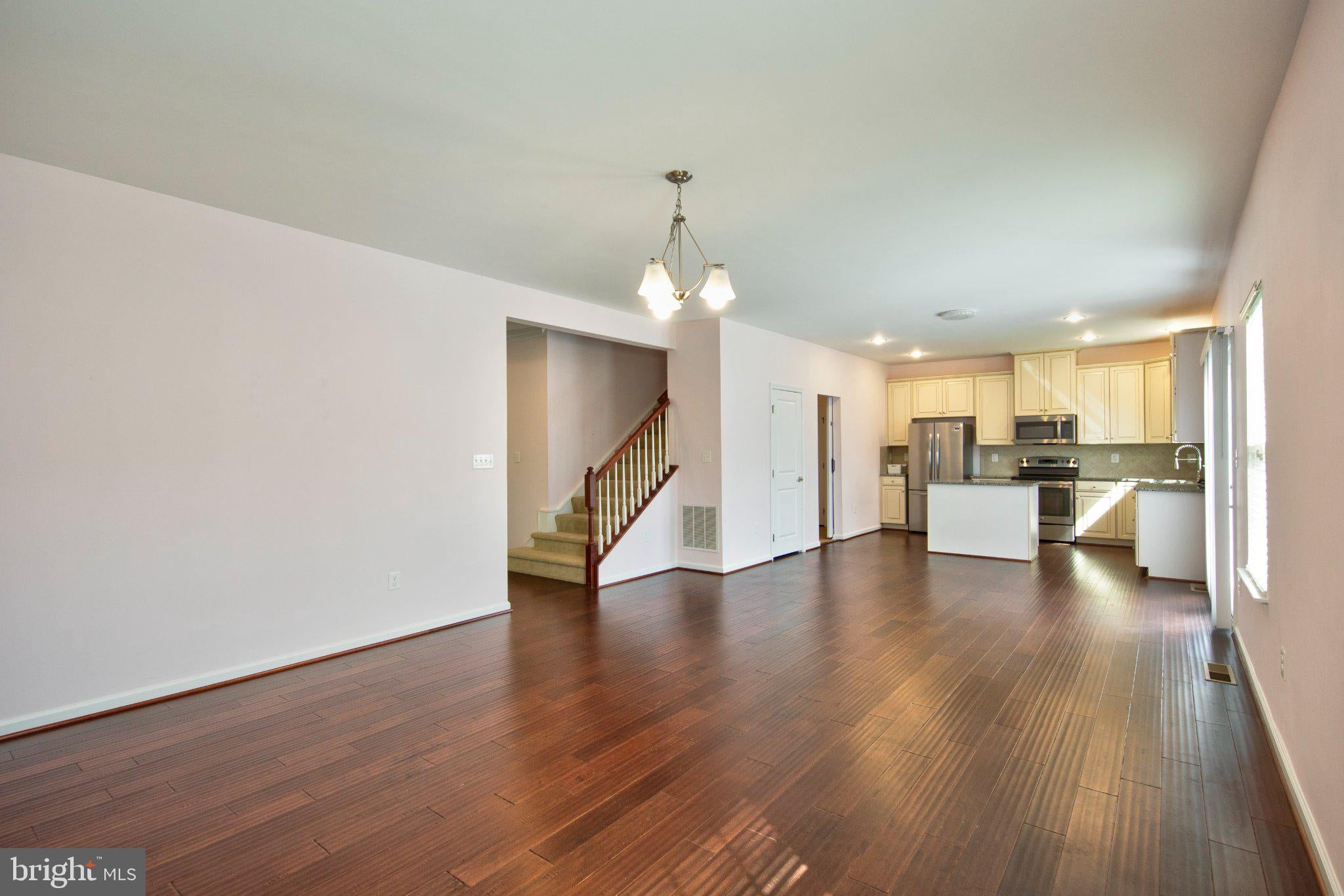 535 HARTLEY WAY