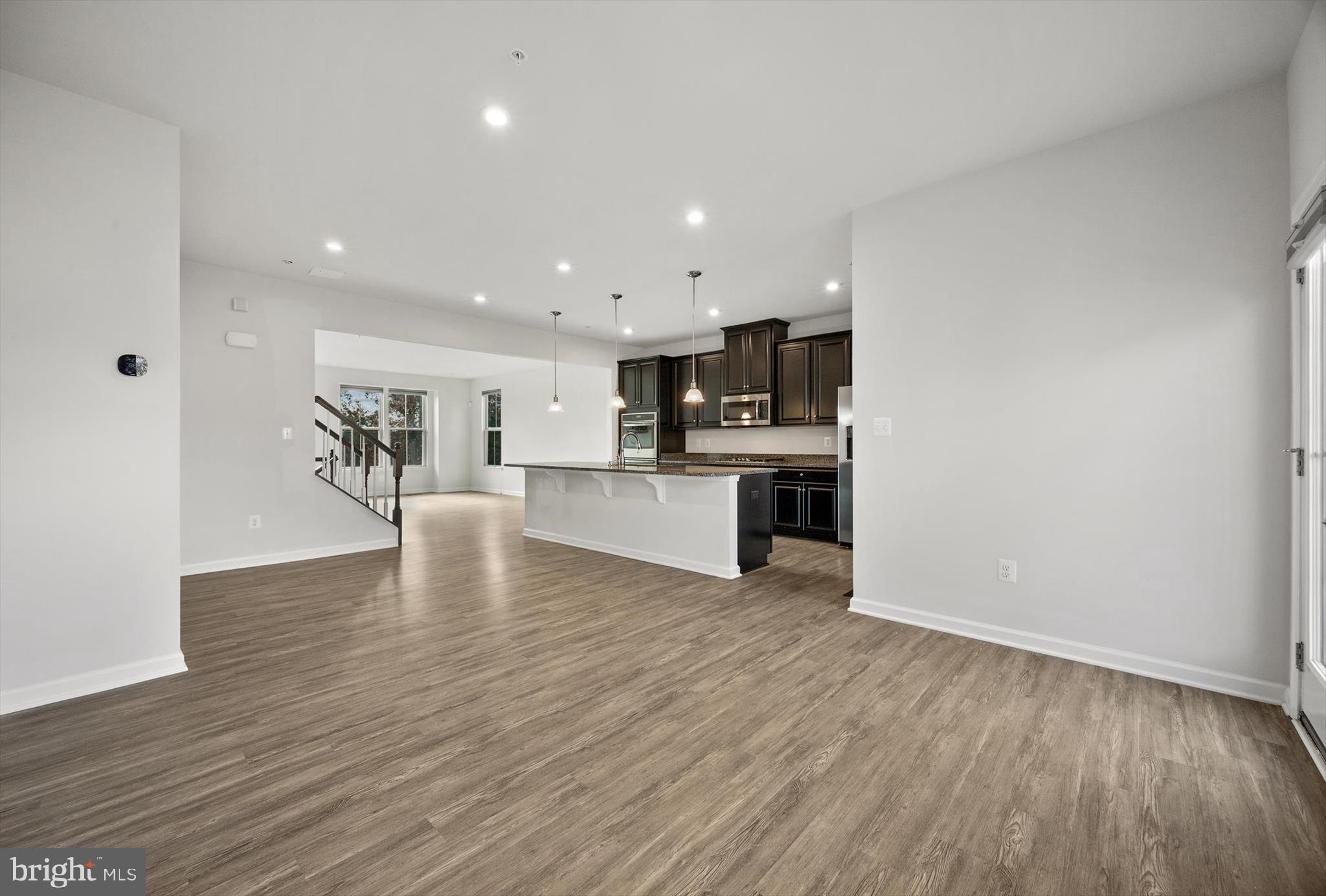 GLENN DALE CROSSING - Residential Lease