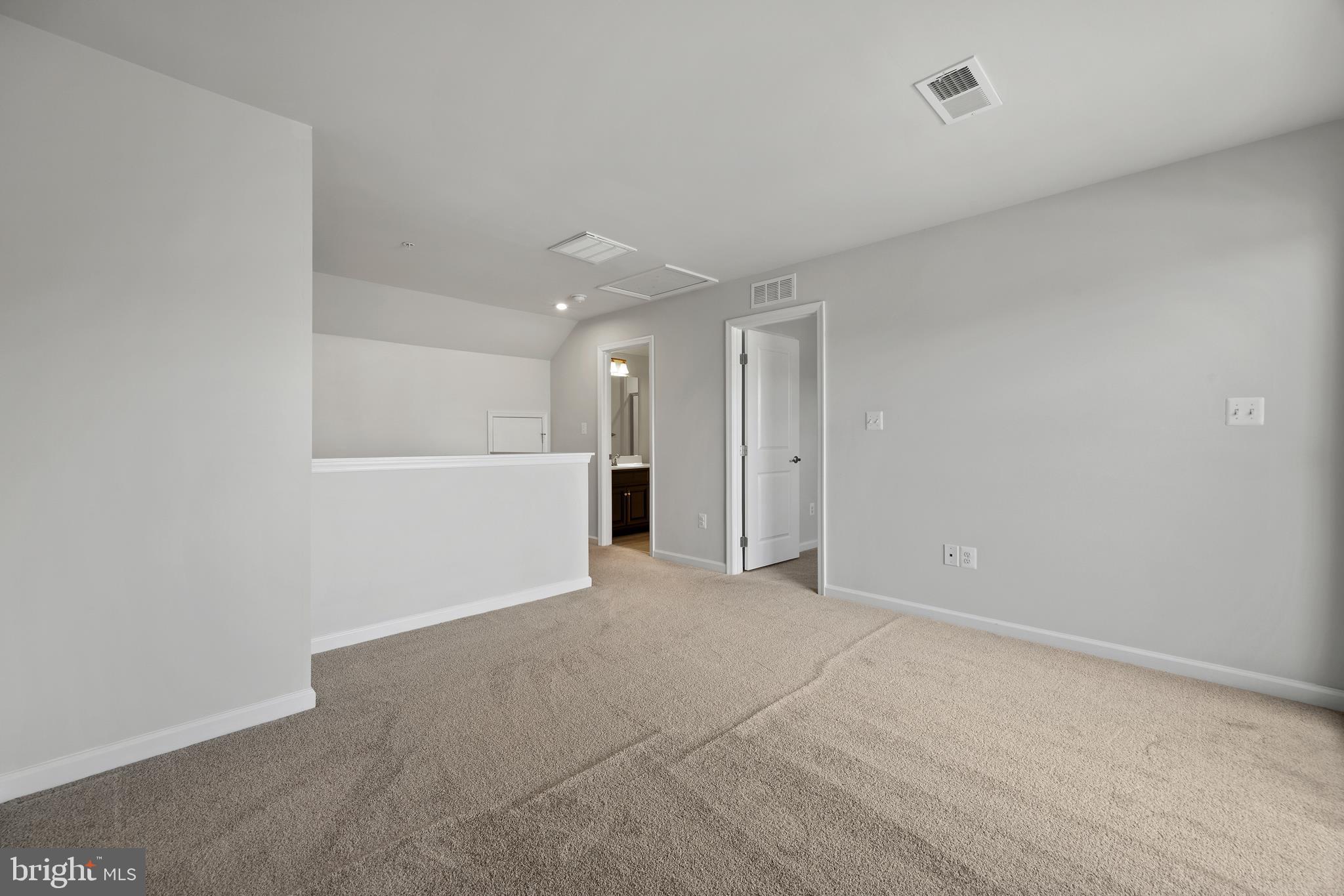 GLENN DALE CROSSING - Residential Lease