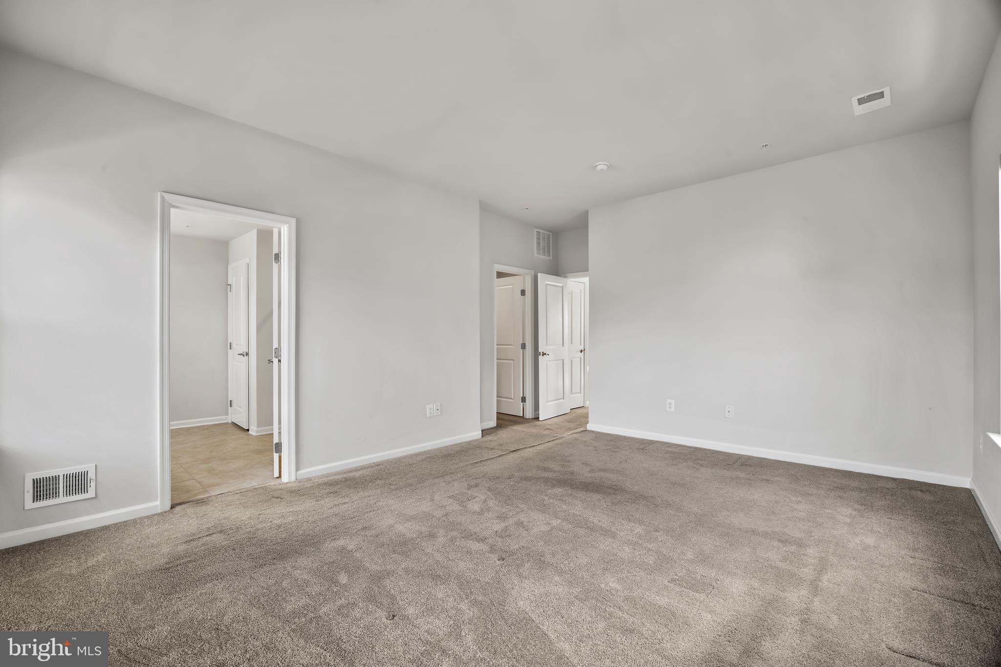 GLENN DALE CROSSING - Residential Lease